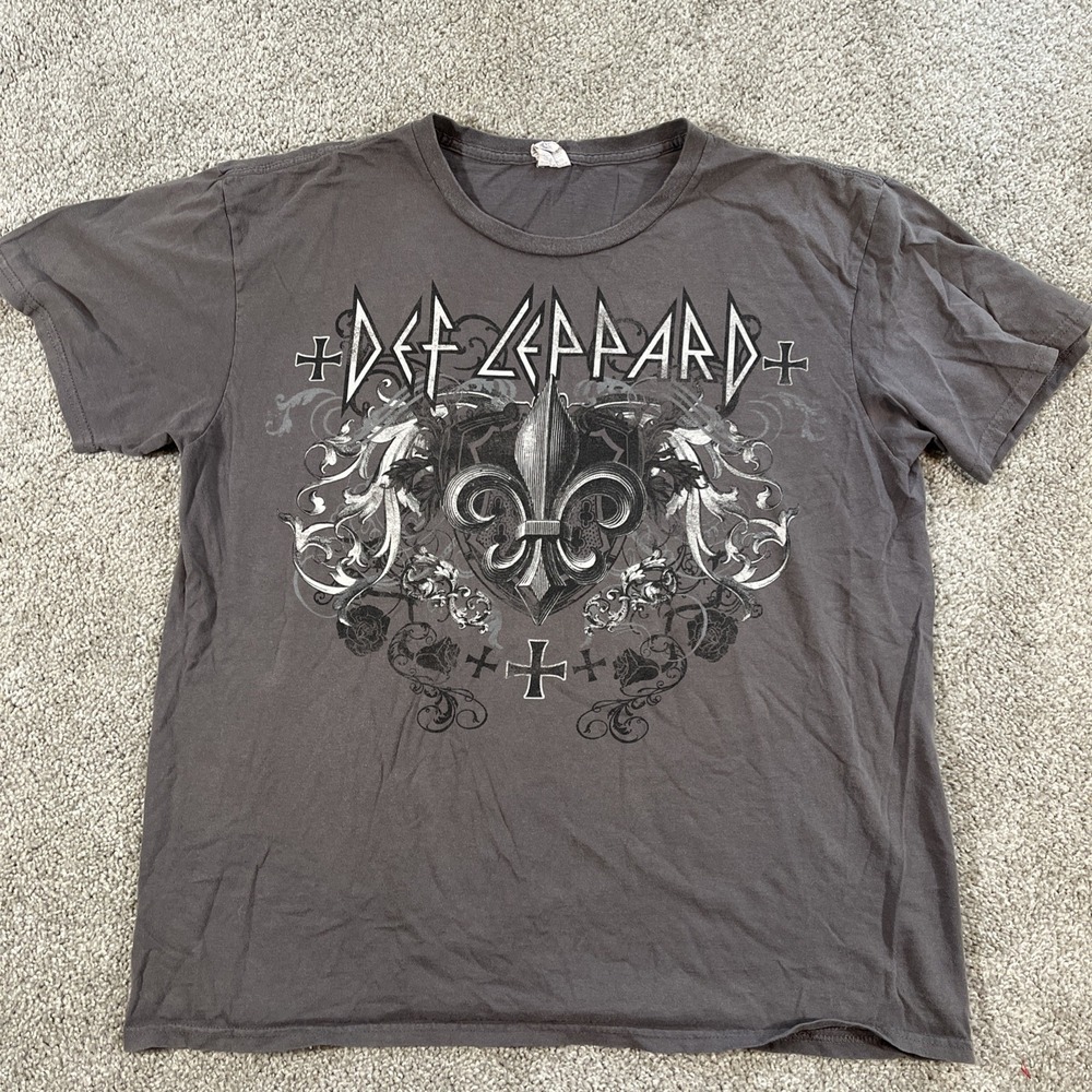 Def Leppard Concert T Shirt 2011 Tour Tee‎ Grey  LARGE